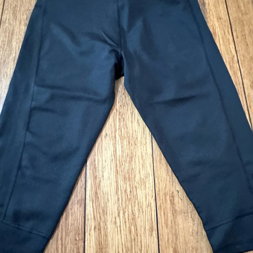 Adidas - Picture 2 of 4